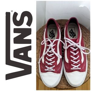 Vans vintage lace up burgundy suade shoes